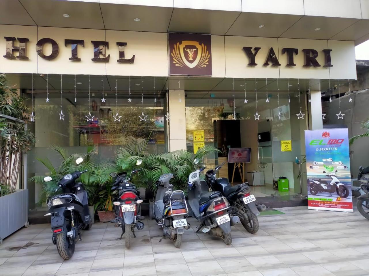 Hotel Yatri Нагпур Екстериор снимка
