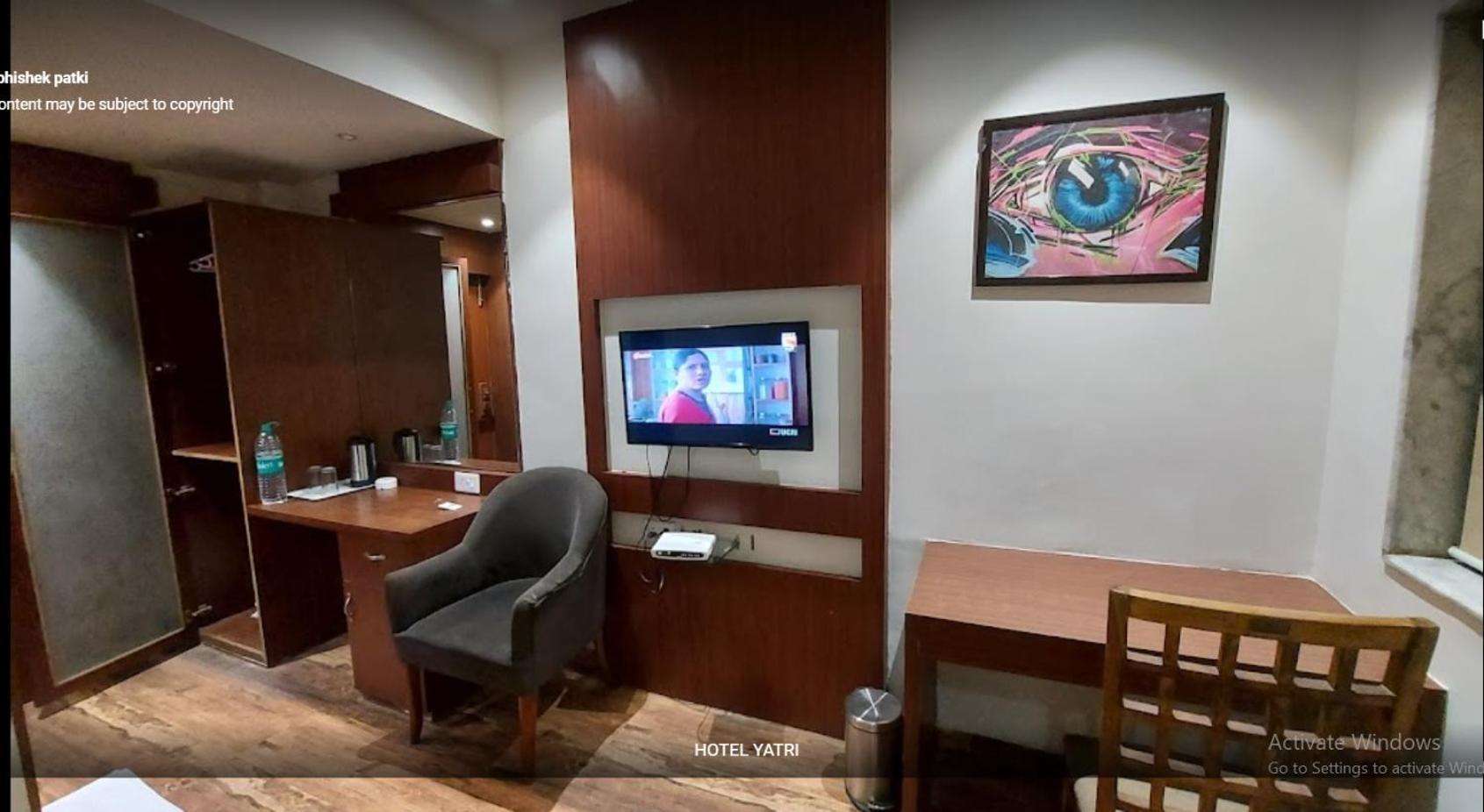 Hotel Yatri Нагпур Екстериор снимка